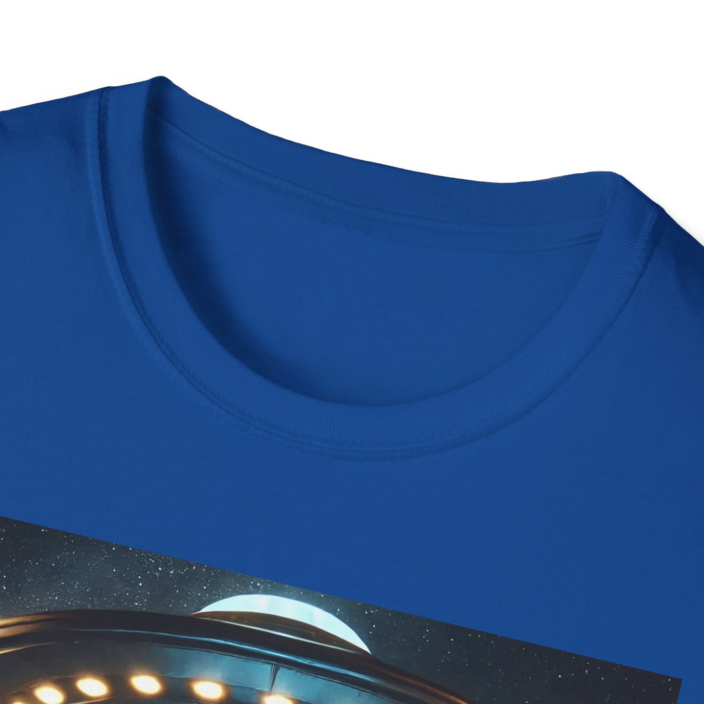 Retro Sci-Fi Unisex T-Shirt, Alien Design Shirt, Gift for Space Lovers, Cool Graphic Tee, Perfect for Sci-Fi Fans, Casual Wear